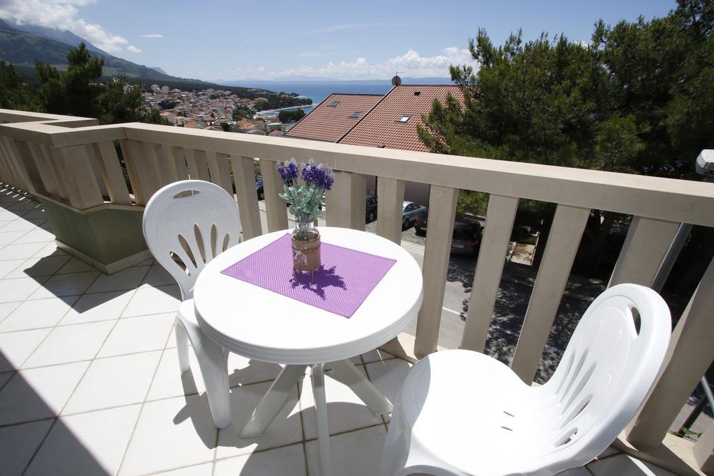 Apartments Snjezana Baska Voda Exterior photo